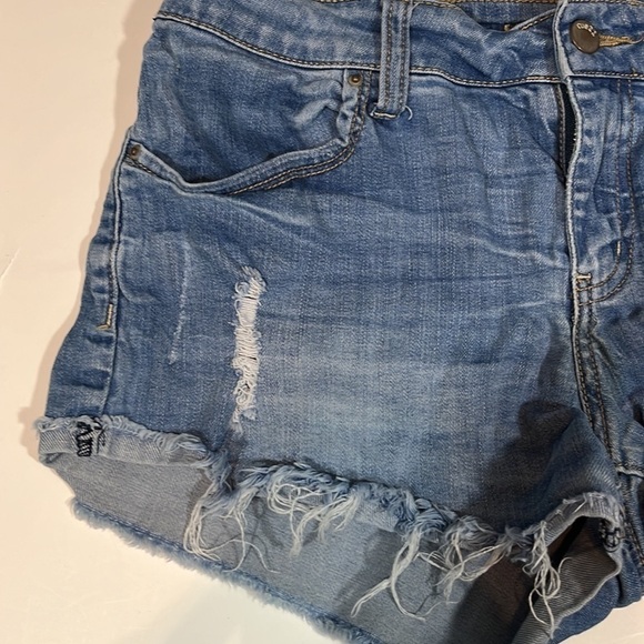 Rue 21 Distressed Denim Shorts - Picture 3 of 11